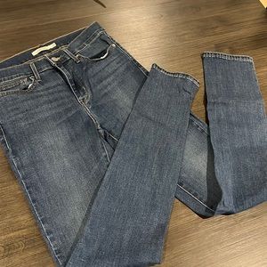 Levi’s sliming skinny jeans